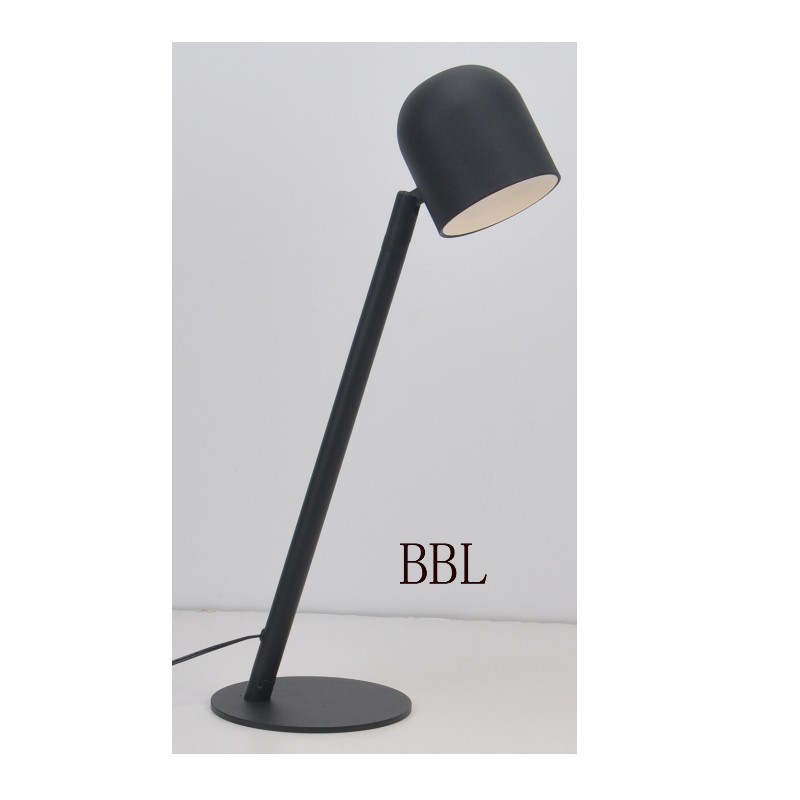 LED table lamp with adjust function