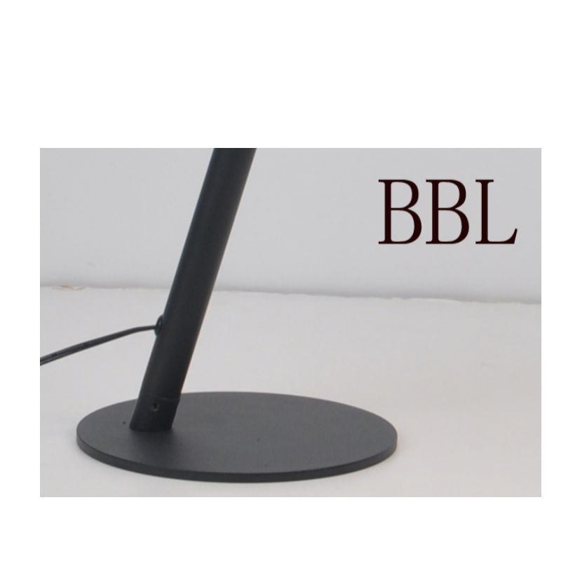 LED table lamp with adjust function