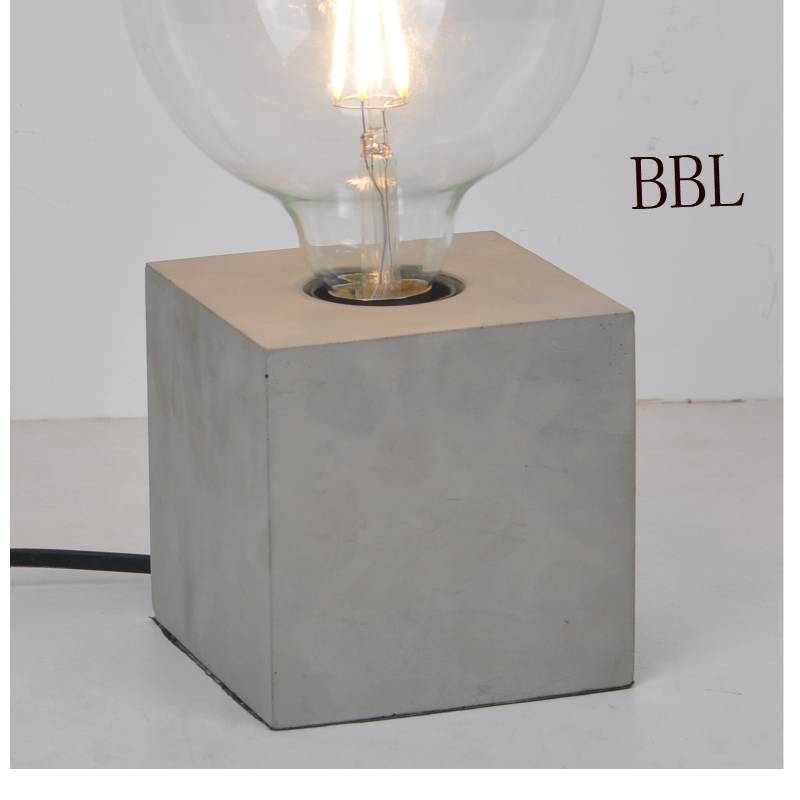 Table lamp with square concrete base