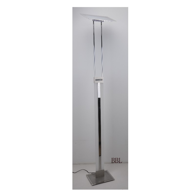 LED floor lamp with touch dimmer switch on the lamp body